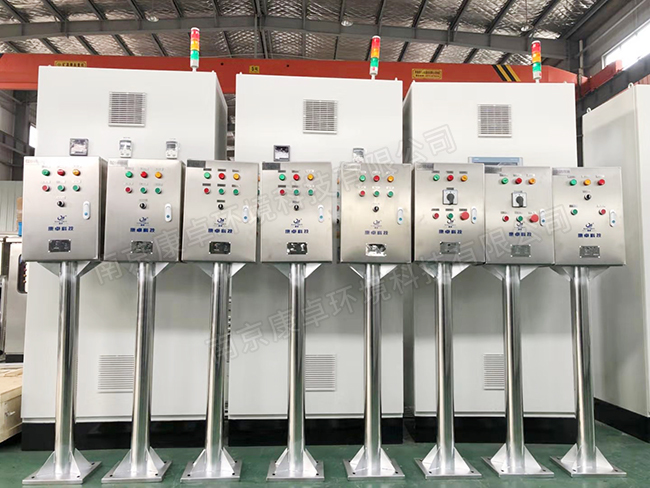 现场按钮控制箱_户外不锈钢带立柱按钮端子箱